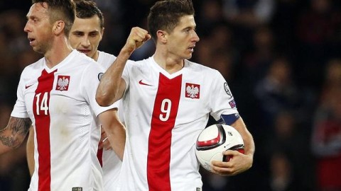 西班牙VS波兰前瞻！莱万失意，斗牛士残阵出击，世预赛剧情如何写？