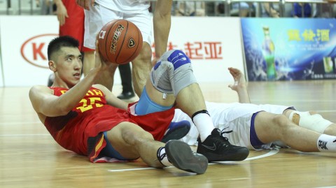 国奥男篮盛夏的肉搏与遗憾：回望2016那些拼尽全力的瞬间
